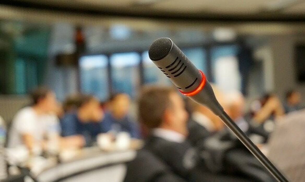 4m5cwjcb1s_____microphone-704255_640 4m5cwjcb1s_____microphone-704255_640